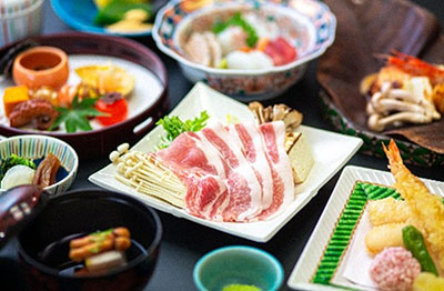 ③大和ポーク鍋